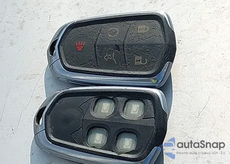 2017 Cadillac Xt5 Luxury z USA, uszkodzony, nr VIN 1GYKNDRS6HZ212571